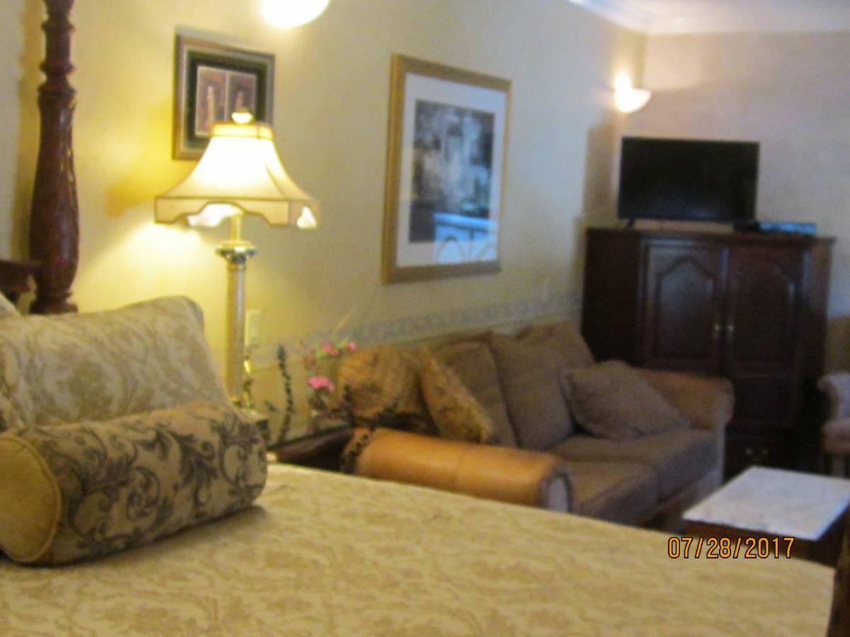 Fleur De Lac Europeran Inn Лейк-Эрроухед Экстерьер фото